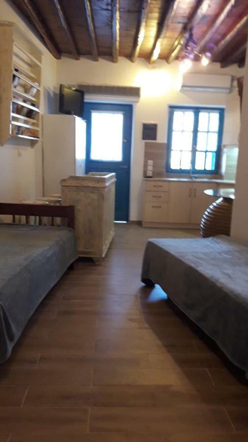 Alexandra House Villa กิโมลอส ภายนอก รูปภาพ